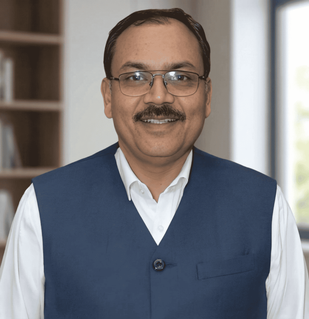 Dr Mayank Saxena